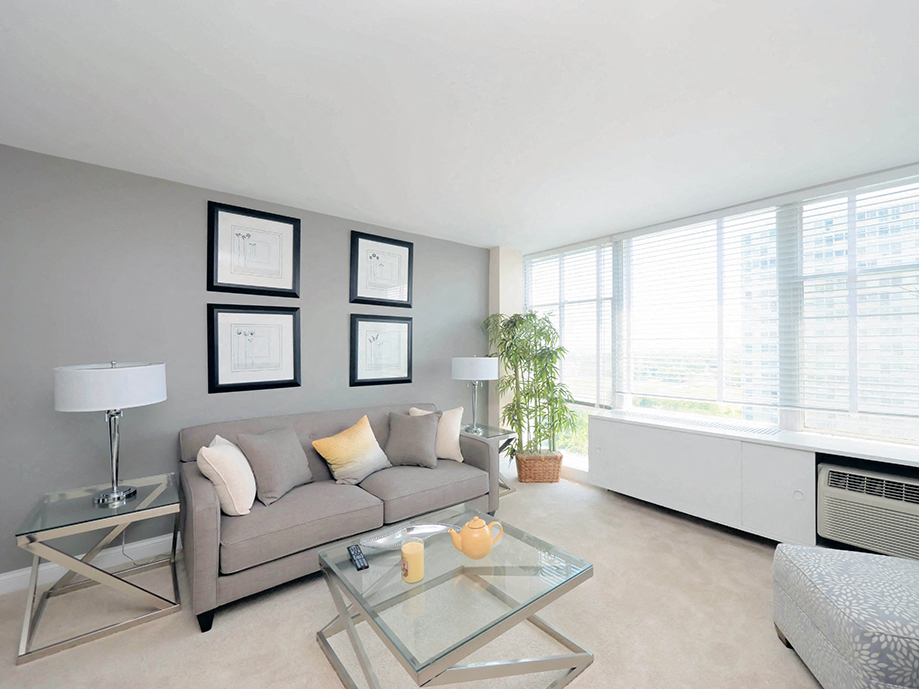 Large Windows in living rooms, at Prairie Shores, Chicago, 60616